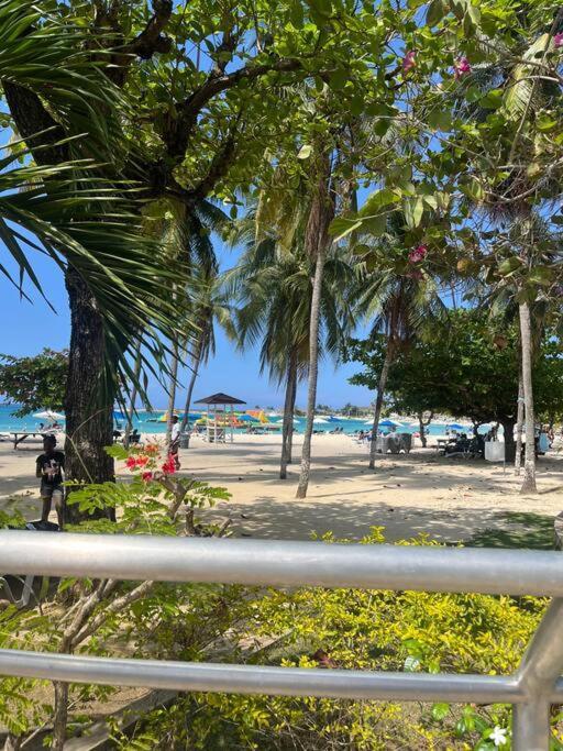 Panorama Ochi - Sand Castles Resort B20 Очо-Риос Экстерьер фото